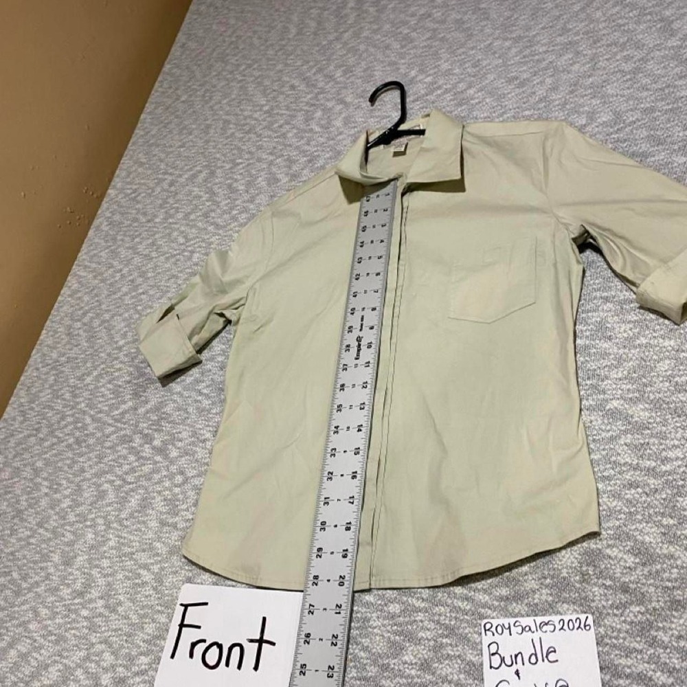 Guess beige Velcro closure shirt women S. SKU-C216 made in Hong Kong#guess